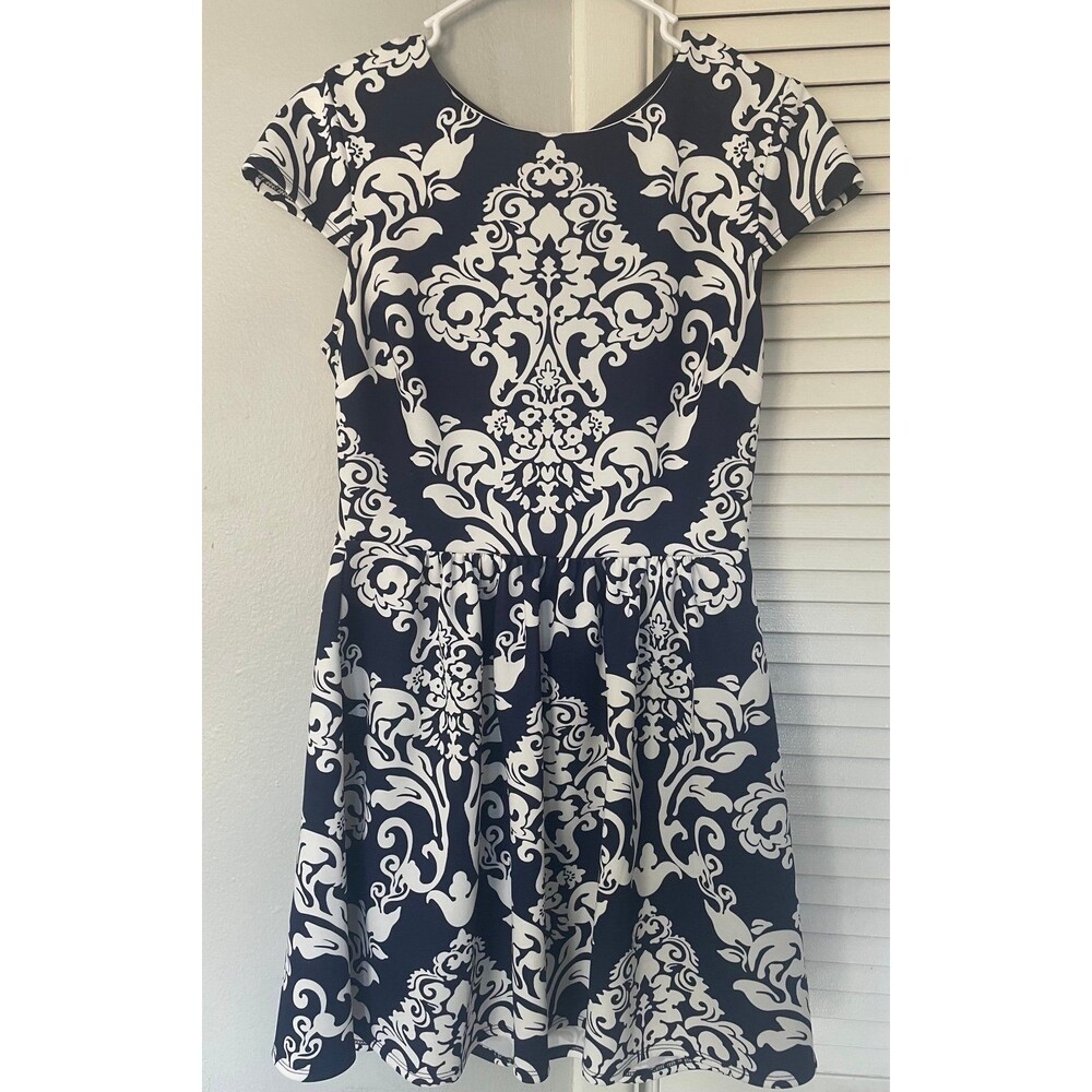 B. Darlin Pleated A-line Dress - Juniors Size L